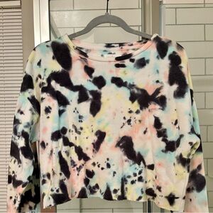 Cropped tie dye sweatshirt